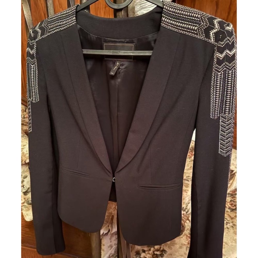 BCBG Maxazria embroidered blazer size XXS